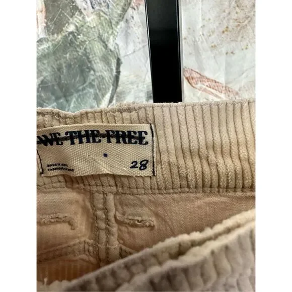 Free People We The Free Good Luck Mid-Rise Cord Barrel Jeans Size 28 - Picture 6 of 6